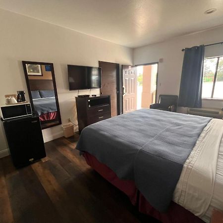 Budget Inn By Oyo San Augustine Exterior photo